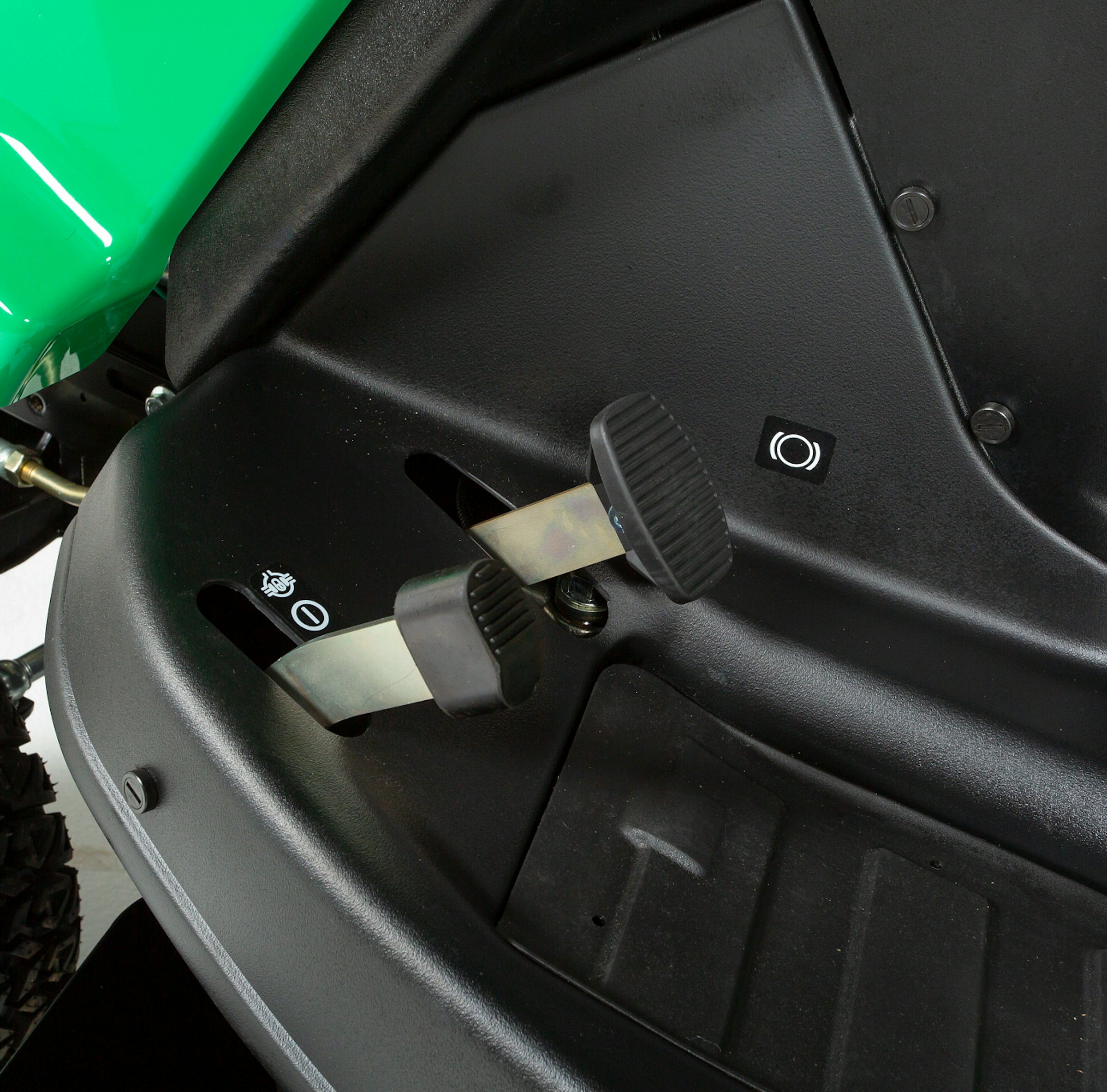 2692006 BCT4322 BCE 2 WD close up control lever